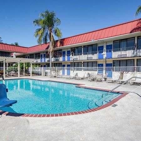 Econo Lodge Palm Harbor - Clearwater المظهر الخارجي الصورة