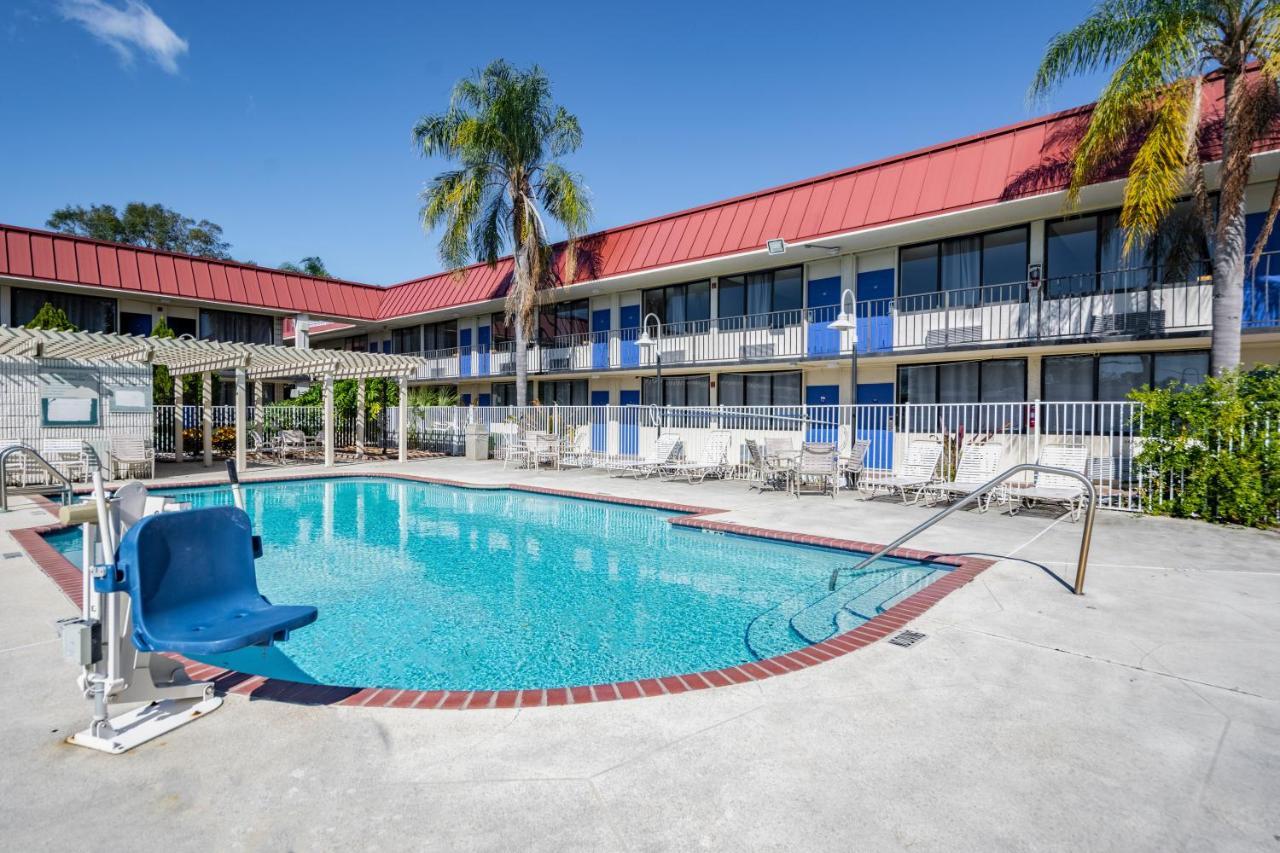 Econo Lodge Palm Harbor - Clearwater المظهر الخارجي الصورة